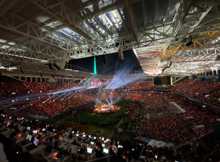 Die beste Halftime Show - LIV Titel