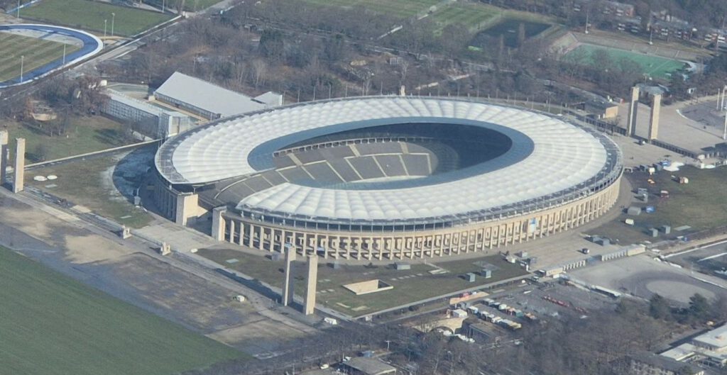 NFL in Berlin: Ein Blick ins Olympiastadion | BeimFootball NFL in Berlin: Ein Blick ins Olympiastadion